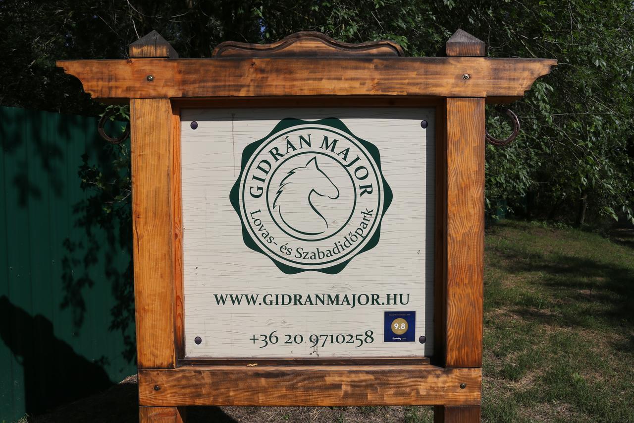 Hotel Gidran Major à Újlengyel Extérieur photo